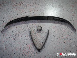 Alfa Romeo Stelvio Complete Exterior Styling Kit - Roof Spoiler + V Shield Grill Frame + Emblem Frame Kit - Carbon Fiber - Feroce Carbon